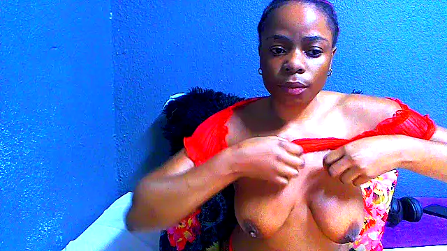 Snapshot of SMALLBOOBSXX chatting on 07/19/26, 05:55 SMALLBOOBSXX online show from 07/19/26, 05:55