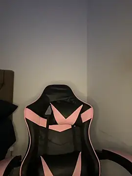 Manu 2002  online show from 10/22/25, 01:55