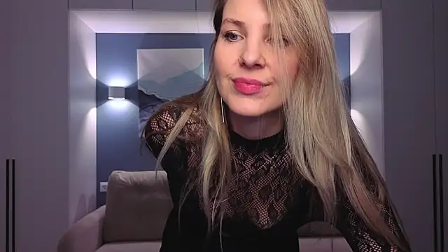 MelanieBennett online show from 03/07/26, 06:21