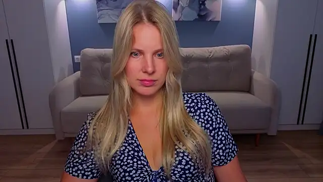 Snapshot of MelanieBennett chatting on 07/11/26, 09:12 MelanieBennett online show from 07/11/26, 09:12