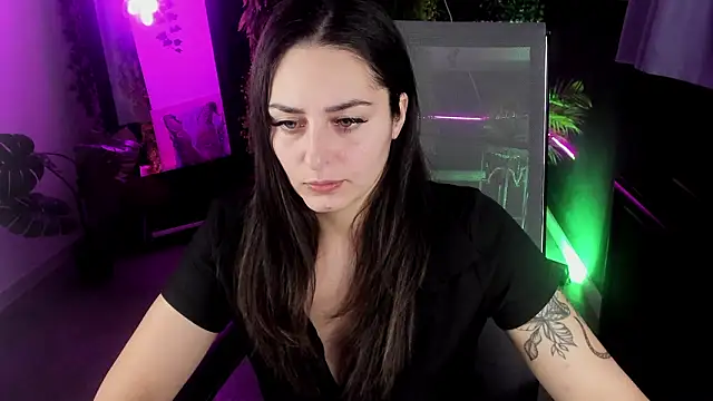 ValeriiMills online show from 02/11/26, 02:55