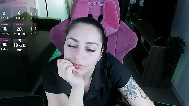 ValeriiMills online show from 03/30/26, 03:02