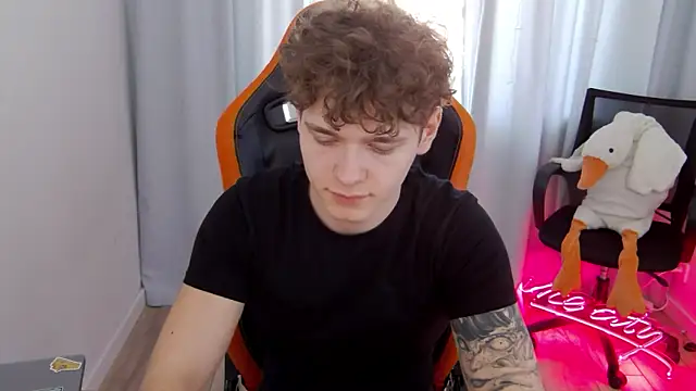 DanyDavis online show from 04/15/26, 11:17