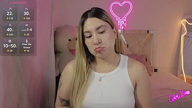 saaya tay online show from 04/19/26, 03:28