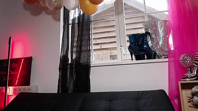 siswett online show from 03/14/25, 02:08