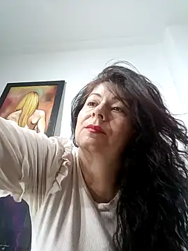 Snapshot of lunadicty chatting on 12/25/24, 12:59 lunadicty online show from 12/25/24, 12:59