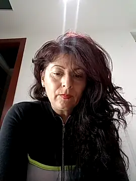 lunadicty online show from 12/18/25, 12:06