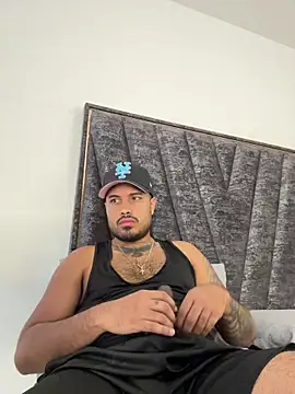 PapiStan online show from 11/11/25, 10:43