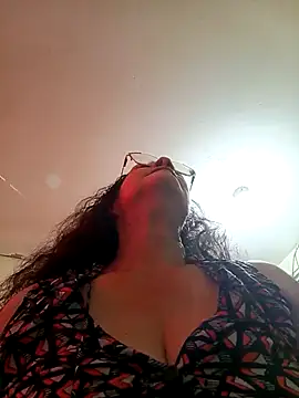 katrina perez online show from 03/21/25, 02:51