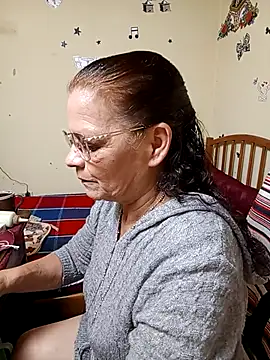 katrina perez online show from 09/24/25, 08:34