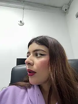 Megan nt online show from 09/26/25, 11:53