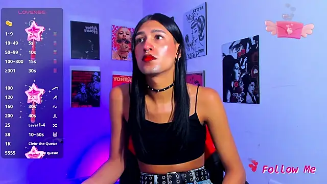 Snapshot of SkylerBennet chatting on 03/21/25, 01:13 SkylerBennet online show from 03/21/25, 01:13