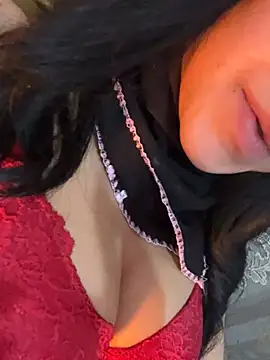 QueenLujaine online show from 03/29/26, 07:03