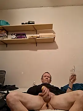 Snapshot of moasslicker chatting on 11/22/25, 05:28 moasslicker online show from 11/22/25, 05:28