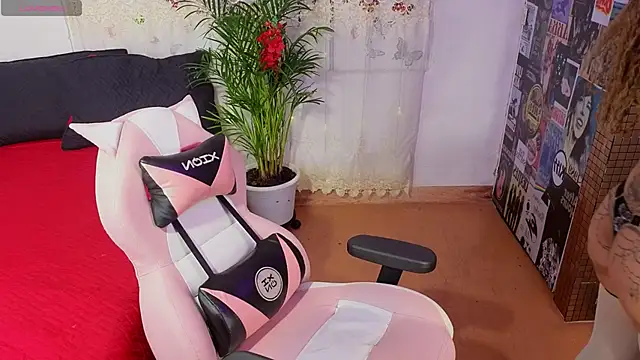 sweet-temptation  online show from 12/02/25, 03:01