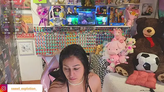 Snapshot of sweet-temptation_ chatting on 06/21/26, 04:04 sweet-temptation online show from 06/21/26, 04:04