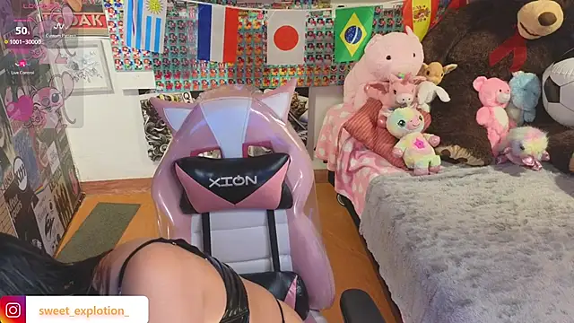 Snapshot of sweet-temptation_ chatting on 06/30/26, 04:13 sweet-temptation online show from 06/30/26, 04:13
