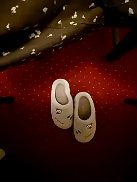 AlessiaCroft online show from 11/27/25, 05:09