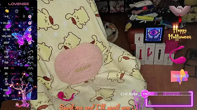 w3tkittty online show from 10/31/25, 03:51