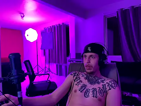 Snapshot of bigrosa21cm chatting on 10/12/25, 06:23 bigrosa21cm online show from 10/12/25, 06:23