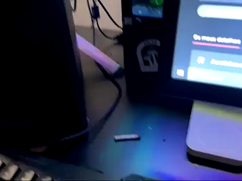 Snapshot of bigrosa21cm chatting on 10/24/25, 10:17 bigrosa21cm online show from 10/24/25, 10:17