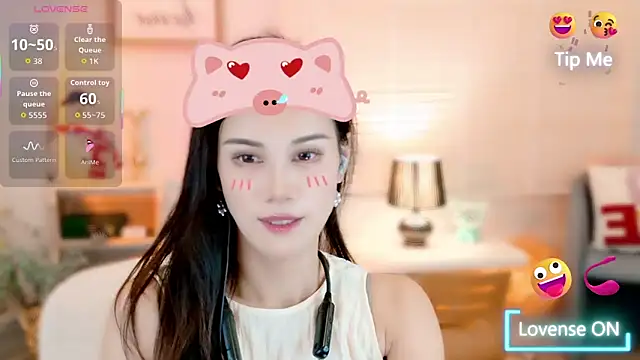 LunaBelle1984 online show from 12/02/25, 04:13