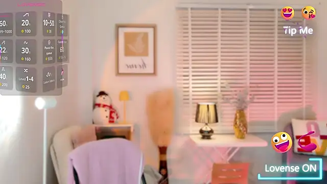 LunaBelle1984 online show from 12/04/25, 03:21