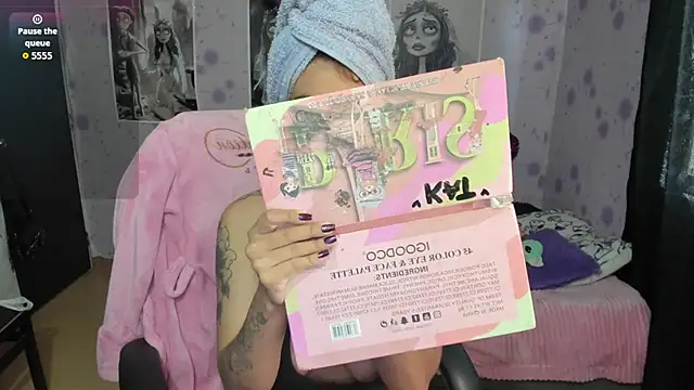 Snapshot of Medussa_katt chatting on 09/30/25, 06:13 Medussa katt online show from 09/30/25, 06:13