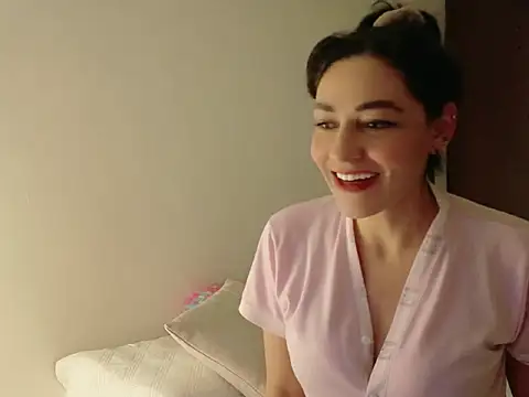 Snapshot of Alicia_Montess chatting on 01/14/26, 03:34 Alicia Montess online show from 01/14/26, 03:34