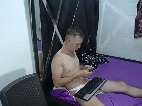 hot mann11 online show from 10/05/25, 09:56