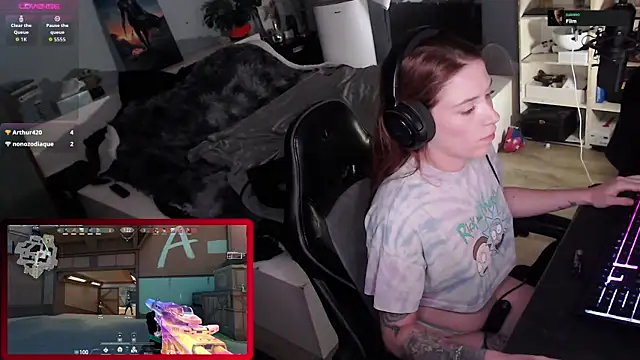 Horny Makima online show from 09/27/25, 09:14