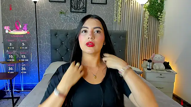 mialeia01 online show from 02/06/26, 08:12