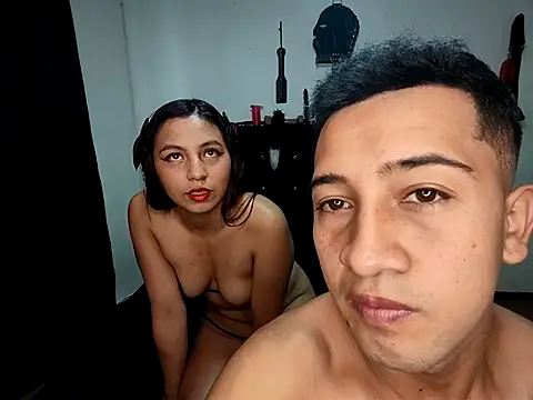 Snapshot of Hotsubmissive chatting on 03/22/25, 05:31 Hotsubmissive online show from 03/22/25, 05:31