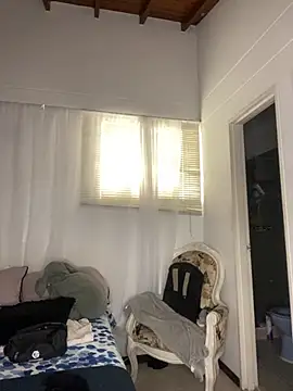 Mia  Gray online show from 11/29/25, 05:49