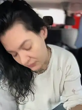 MeekyRich online show from 10/11/25, 02:33