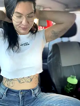 MeekyRich online show from 10/20/25, 04:57