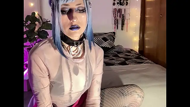 ELENA UMBRA online show from 05/09/26, 10:04