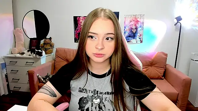 Snapshot of mistress_lain chatting on 09/26/25, 06:56 mistress lain online show from 09/26/25, 06:56