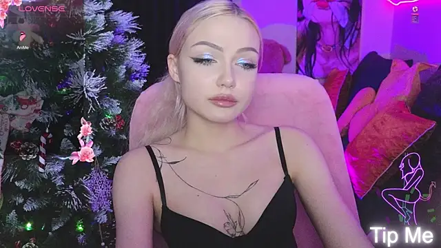 LinaLirian online show from 01/15/26, 06:00