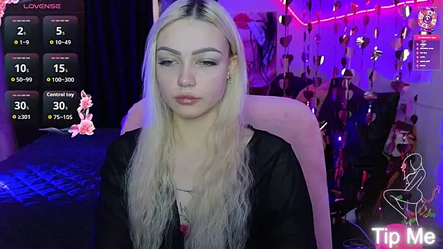 LinaLirian online show from 02/18/26, 10:11