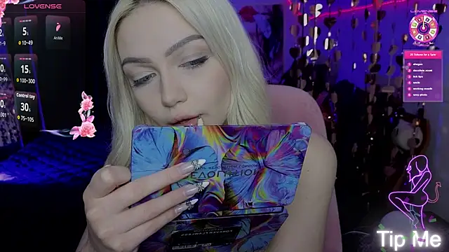 LinaLirian online show from 04/24/26, 10:07