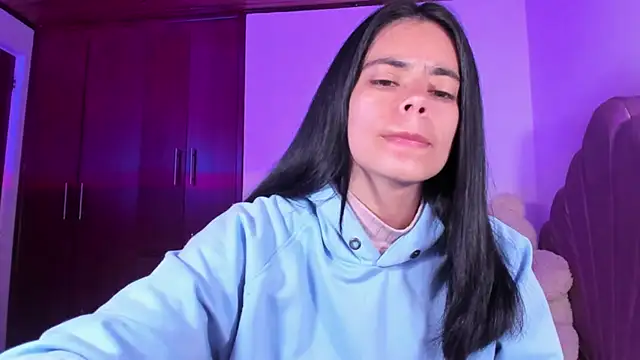 BellaSun  online show from 09/20/25, 04:13