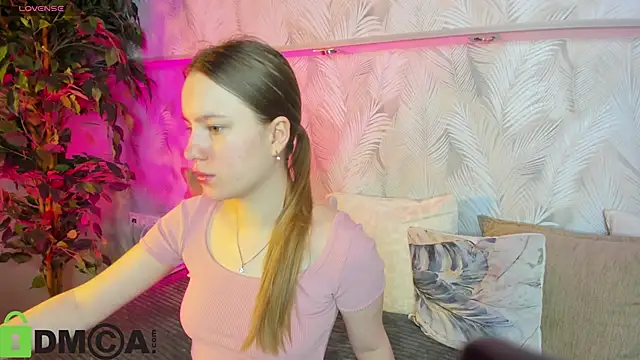 Candy Cansew online show from 09/30/25, 12:04