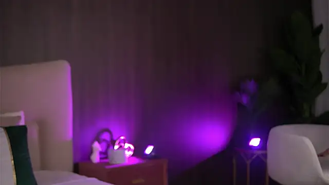 ChloeDevine online show from 10/27/25, 05:11