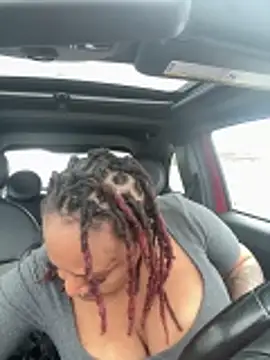 RoyalQueen2u online show from 03/06/26, 05:42