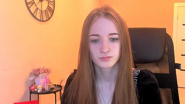 KateKayer online show from 11/14/25, 10:25