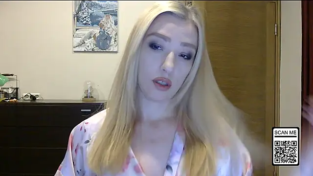 Wild Silk Desire online show from 10/21/25, 02:07