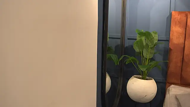 Susan wall online show from 03/27/26, 01:22