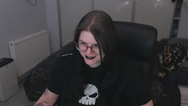 GothSuccubusBabe online show from 05/31/26, 10:11