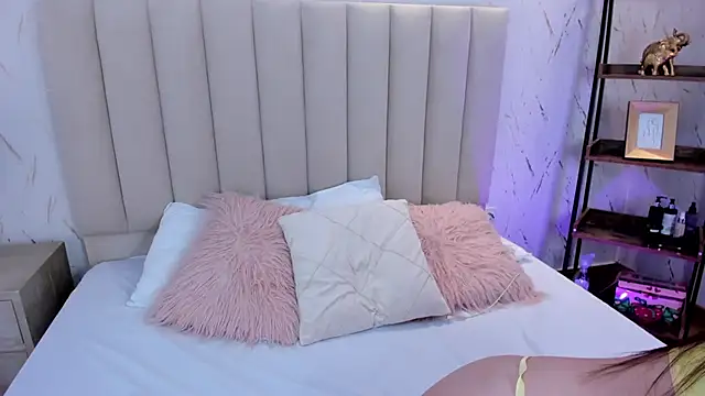 LilithHarperr  online show from 11/08/25, 05:40